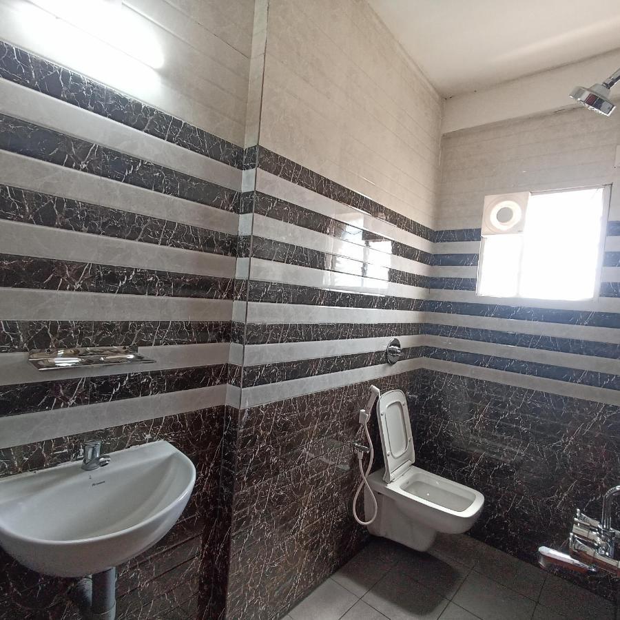 Premier Inn Lodge منغالور المظهر الخارجي الصورة